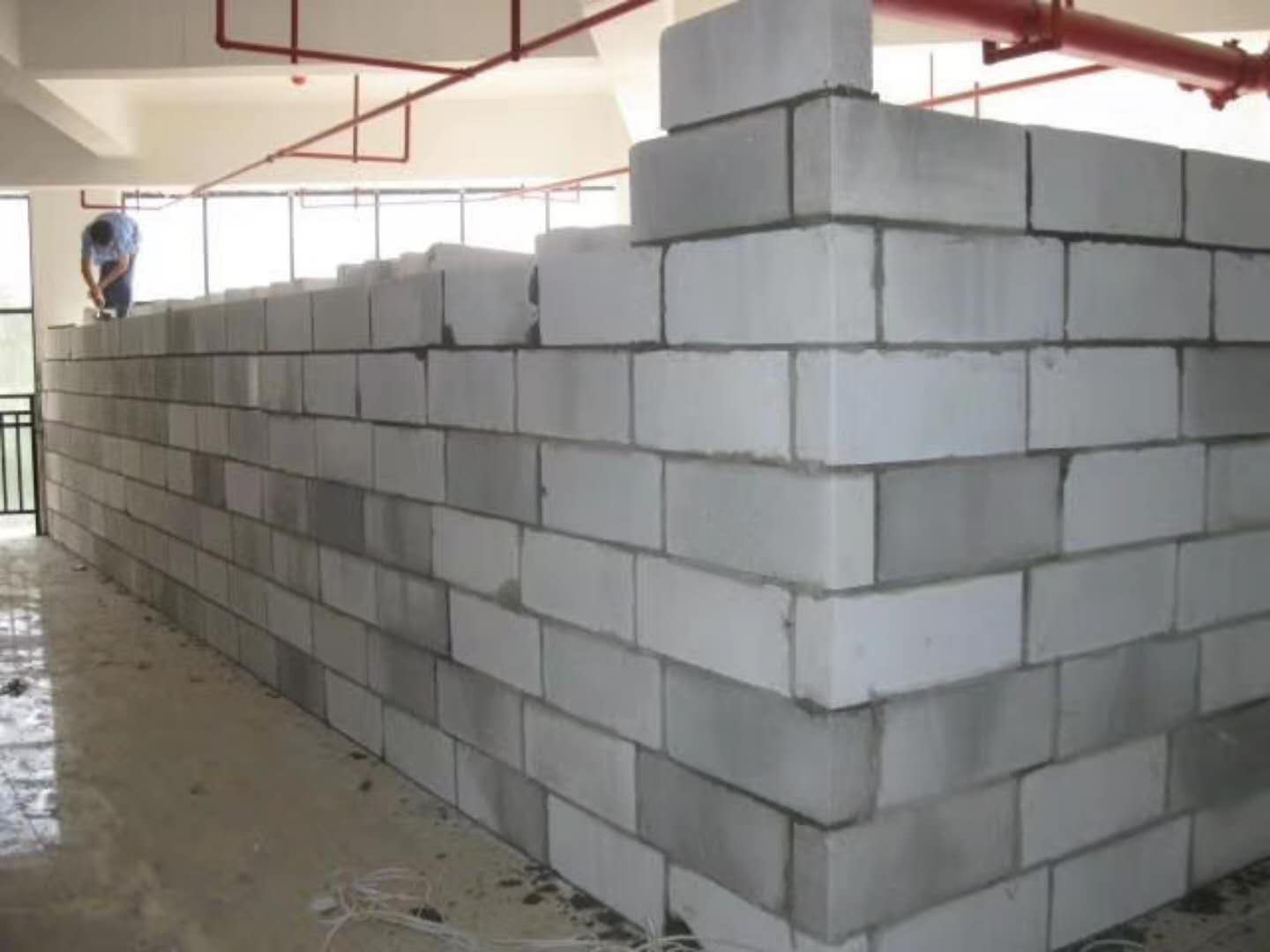 潍坊蒸压加气混凝土砌块承重墙静力和抗震性能的研究