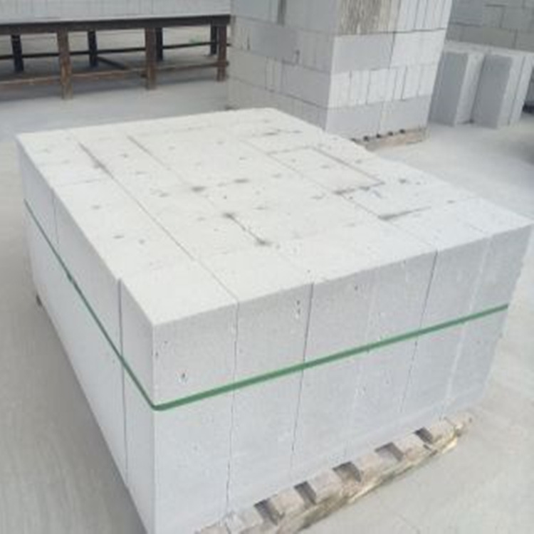 潍坊宁波舟山绍兴厂家：加气砼砌块应用中的若干问题